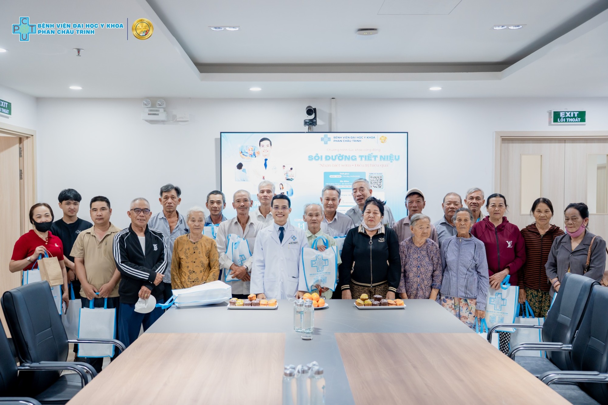 HỘI THẢO KHOA HỌC “SỎI ĐƯỜNG TIẾT NIỆU: NHẬN BIẾT SỚM - ĐIỀU TRỊ HIỆU QUẢ”