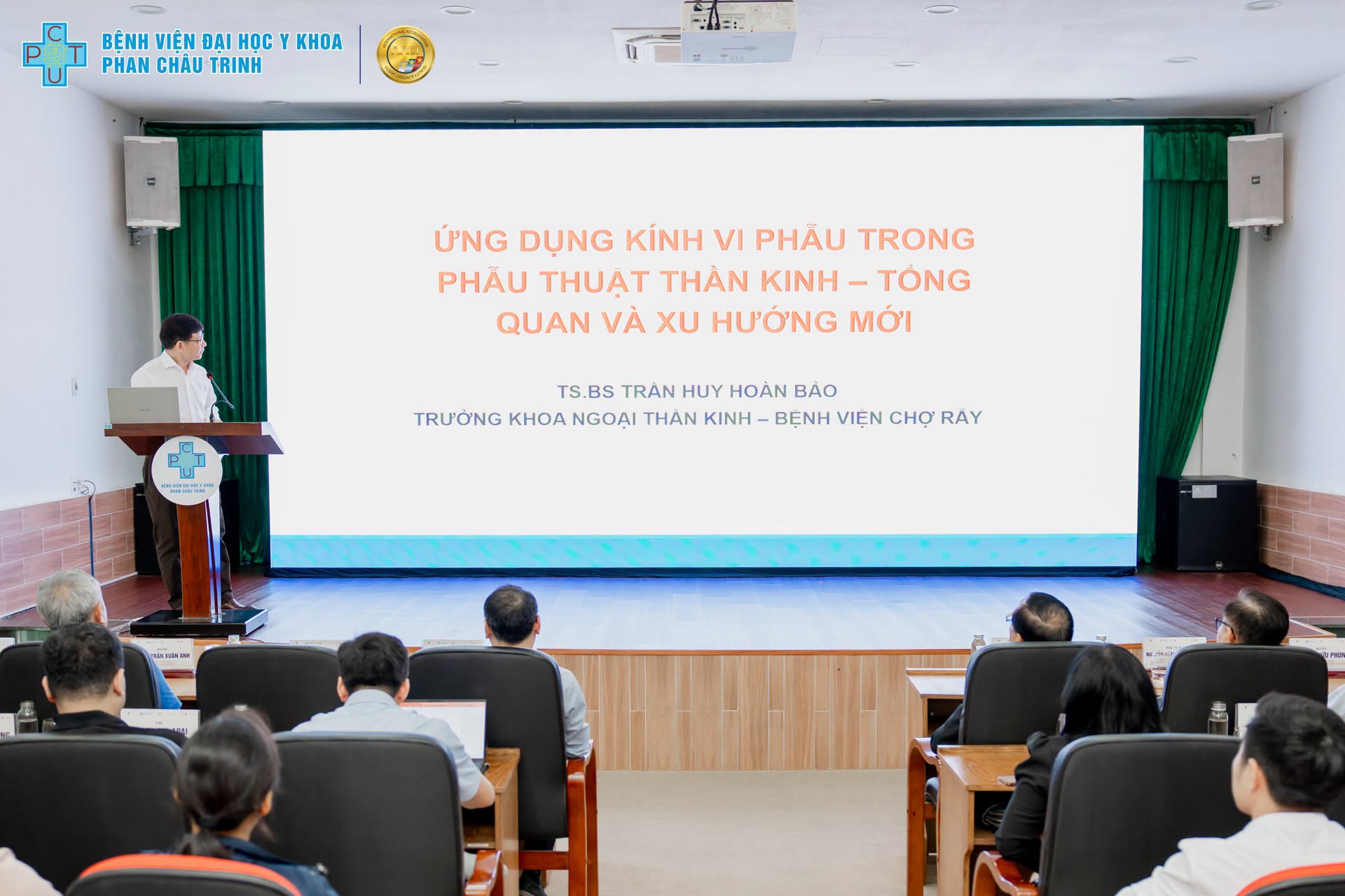 sau_hoi_thao_kinh_vi_phau_zeiss_kinevo_900s_tai_benh_vien_dhyk_phan_chau_trinh_6