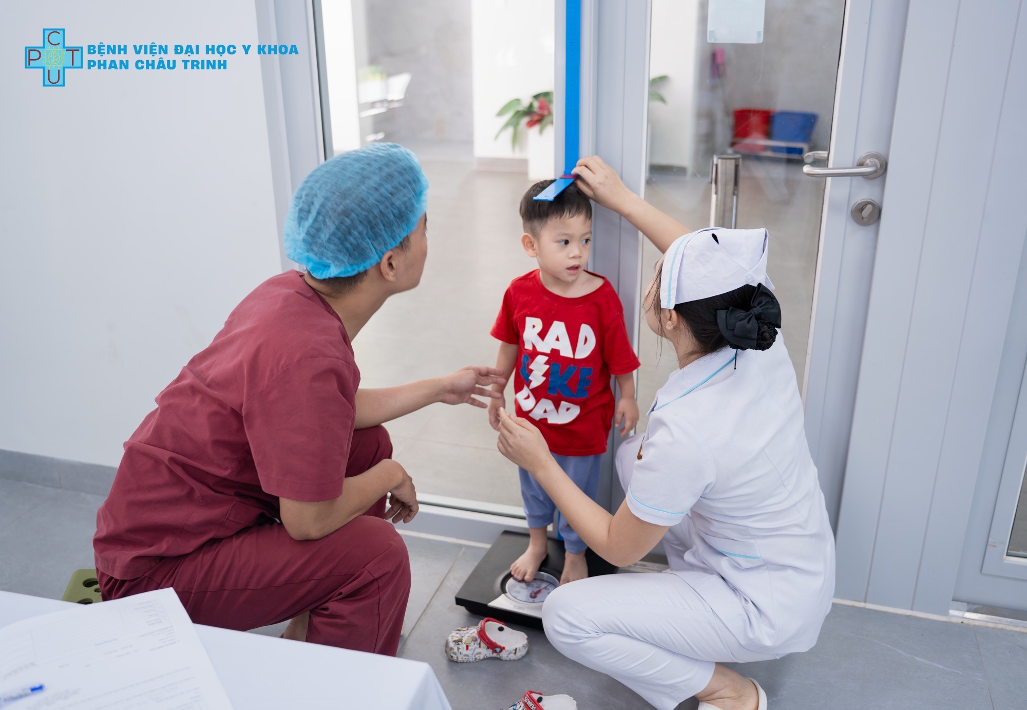 kham_suc_khoe_hoc_sinh_truong_quoc_te_st_nicholas_da_nang_1
